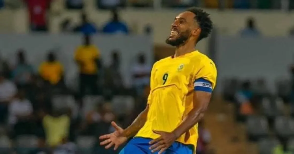 أوباميانج يخضع لجراحة عاجلة في الركبة ويغيب عن الملاعب لشهرين